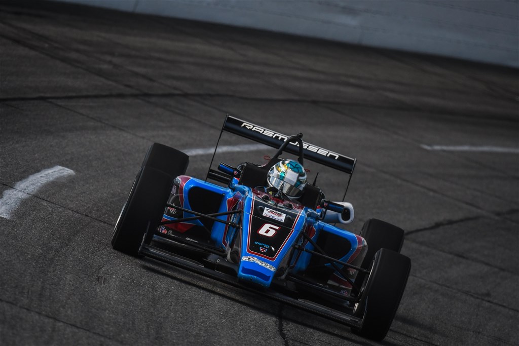 (Foto: Road to Indy)